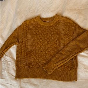 Mossimo Cropped Sweater in Mustard Yellow. Small.